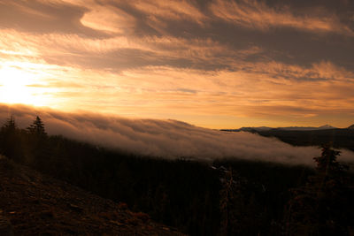 Mornings at crater lake np