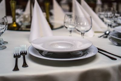 Tea cup on table in restaurant