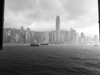 The hong kong victoria harbour in 2017