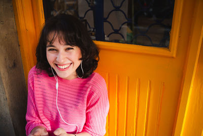 Portrait of a smiling young woman