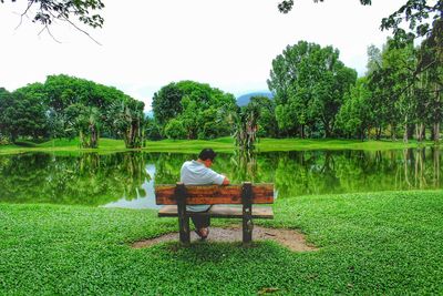 Empty bench in park