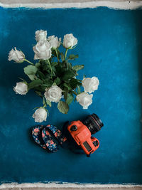 High angle view of rose bouquet on table