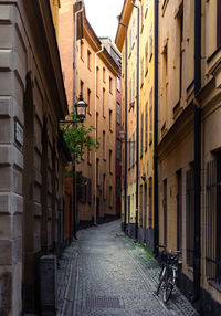 Alley in gamla stan in stockholm, sweden