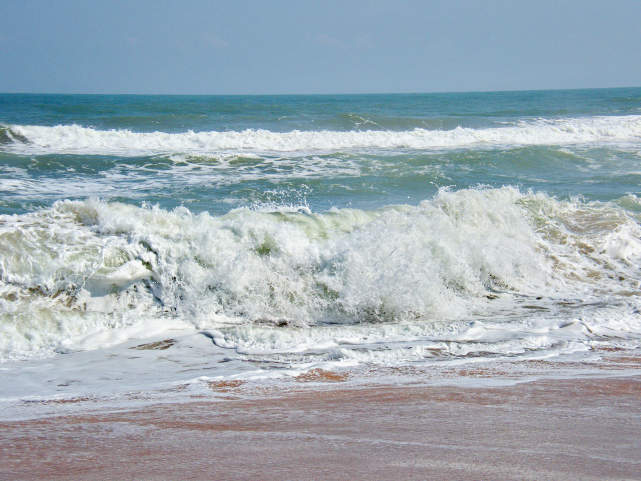 SCENIC VIEW OF SEA