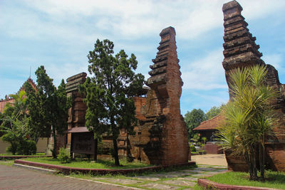 Exterior of temple against sky