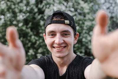 Close-up portrait of young man outdoors