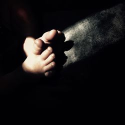 Close-up of cropped hand