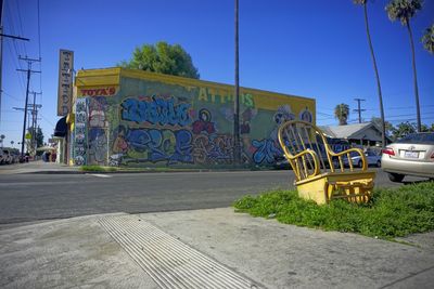 Graffiti on wall