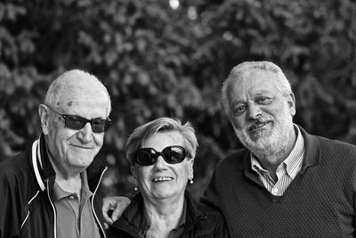 Portrait of smiling senior family 