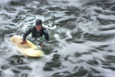 Waves splashing in water