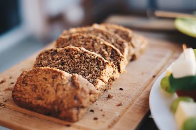 Close-up of bread on cutting board