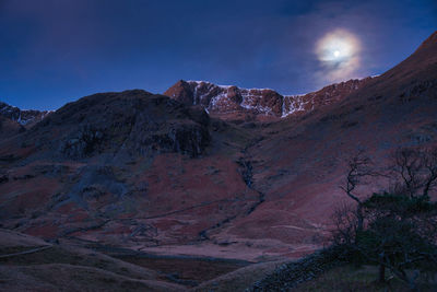 Moon and mountain at grisedale