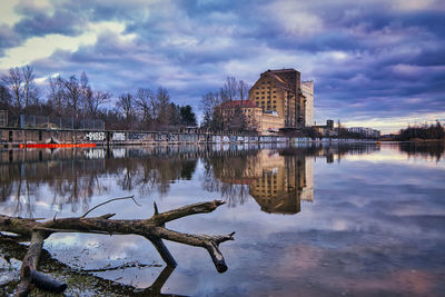Reflection of buildings in lake