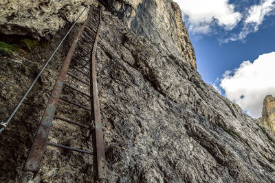 Expert alpine via ferrata in trentino dolomite, misurina, sud tyrol