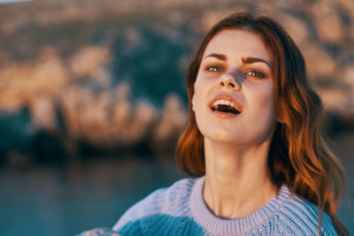 Portrait of a smiling young woman