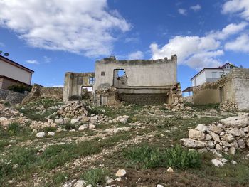 Old ruins against sky