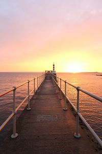 Amble pier at sunrise 