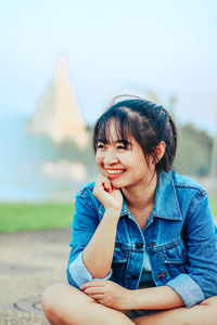 Portrait of a smiling young woman