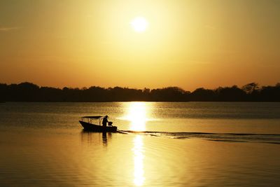 Fishermen cengklik reservoir