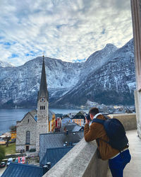 Photographer in hallstatt 