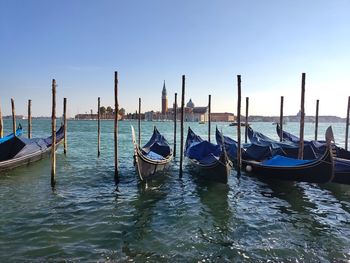 Boats/gondola in grand canal