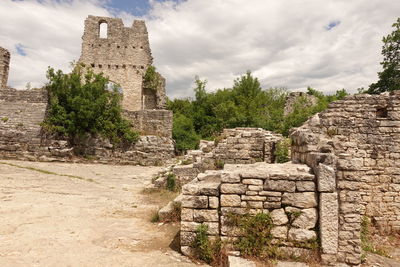 Old ruins against sky