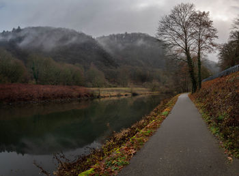 Fog on river lahn