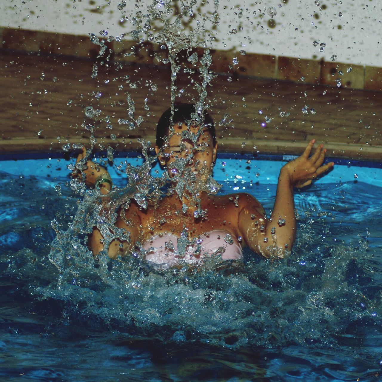 water, sea, waterfront, splashing, blue, wet, transparent, drop, swimming, nature, close-up, window, animal themes, motion, swimming pool, day, indoors, rippled, glass - material, wave