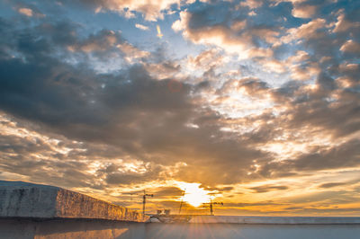 Scenic view of dramatic sky over sea