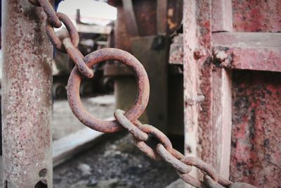 Close-up of rusty chain