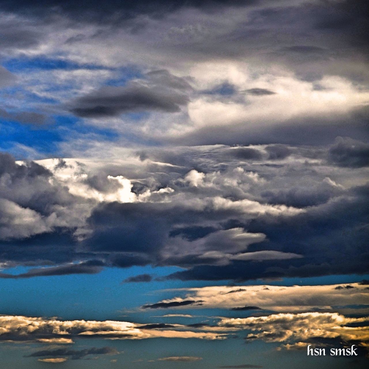 sky, cloud - sky, scenics, tranquil scene, tranquility, beauty in nature, cloudy, sea, nature, water, cloud, weather, cloudscape, idyllic, waterfront, outdoors, overcast, day, no people, blue