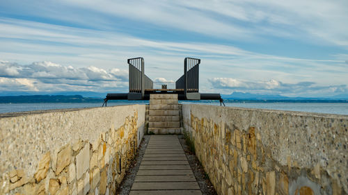 La passerelle de l'utopie