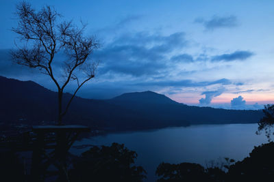 Tamblingan lake in dusk after sunset. blue hour time.