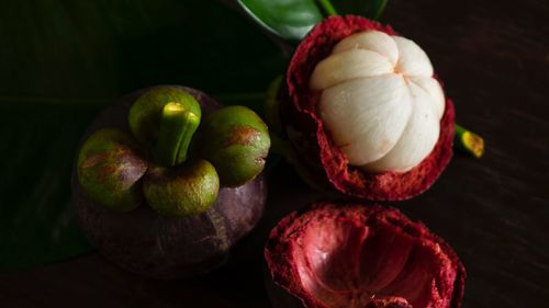 Close-up of apples on table