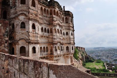 The majestic mehrangarh fort, overlooking the blue city of jodhpur, rajasthan, india.