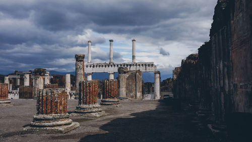 View of old ruin building against cloudy sky