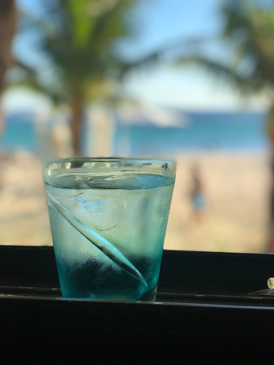 CLOSE-UP OF ICE TEA ON TABLE