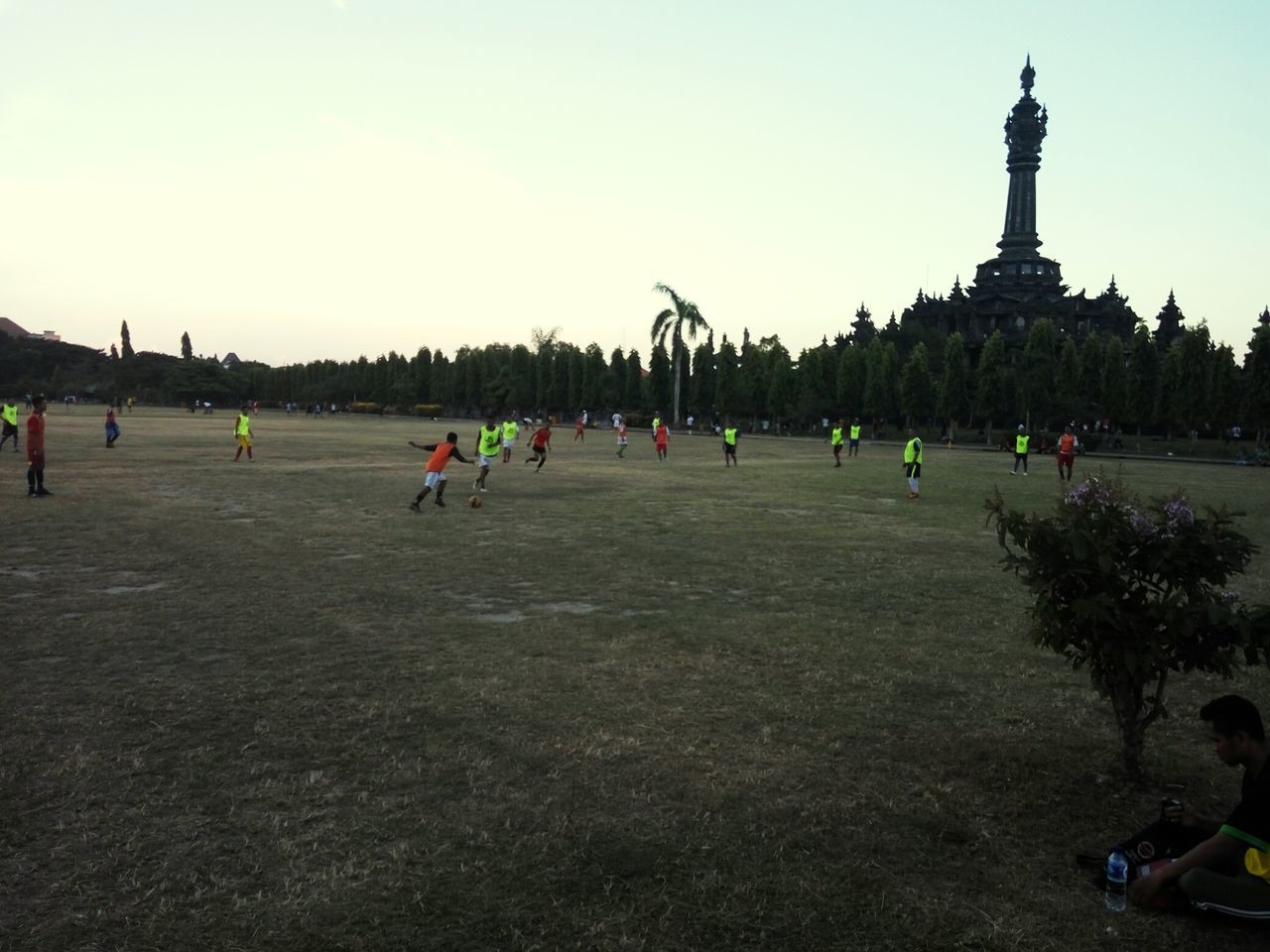 TOURISTS AT PARK