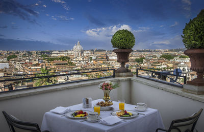 Place setting