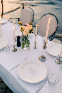 Flower vase on table