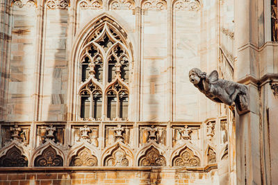 View of a statue of a building