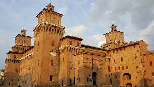 Exterior of castello estense against sky