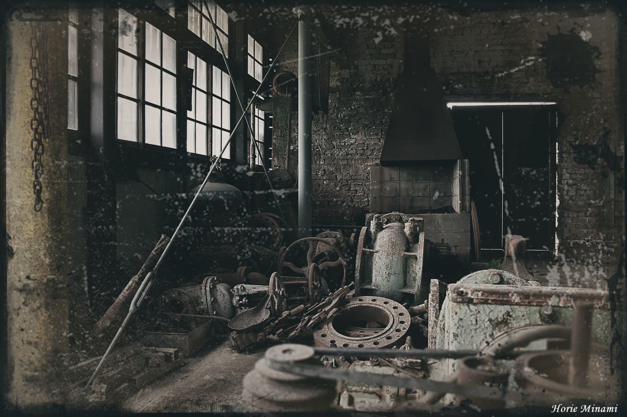 abandoned, metal, obsolete, window, no people, old, damaged, architecture, run-down, deterioration, built structure, decline, industry, day, bad condition, machinery, building exterior, building, weathered, history, outdoors, ruined