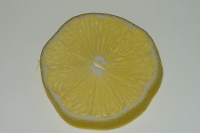 Directly above shot of lemon slice