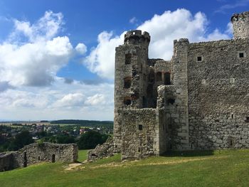 Old ruins against sky