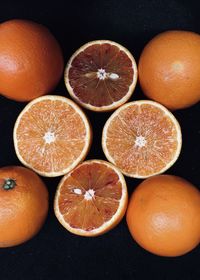 Close-up of oranges