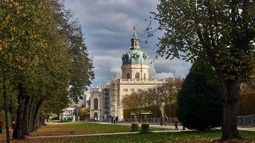 View of charlottenburg palace against cloudy sky