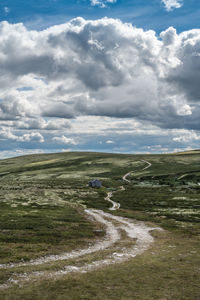 Gravel road south of peer gynt hytta, rondane nationalpark, høvringen