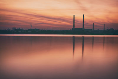 Scenic view of dramatic sky over calm sea