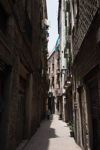 Narrow alley in city